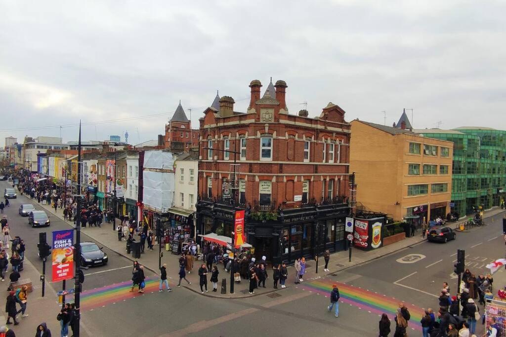 Cyber-Art Studio In Camden Лондон Экстерьер фото